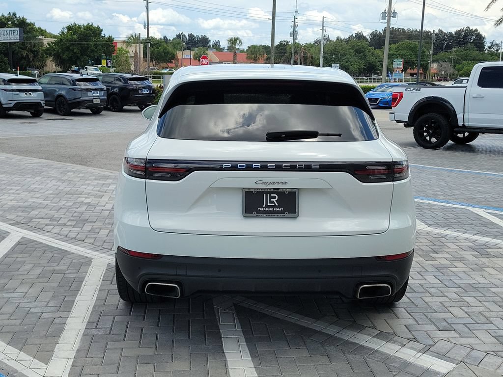 Used 2022 Porsche Cayenne AWD/4WD image 4