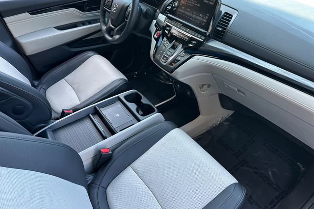 Certified 2025 Honda Odyssey Elite image 16
