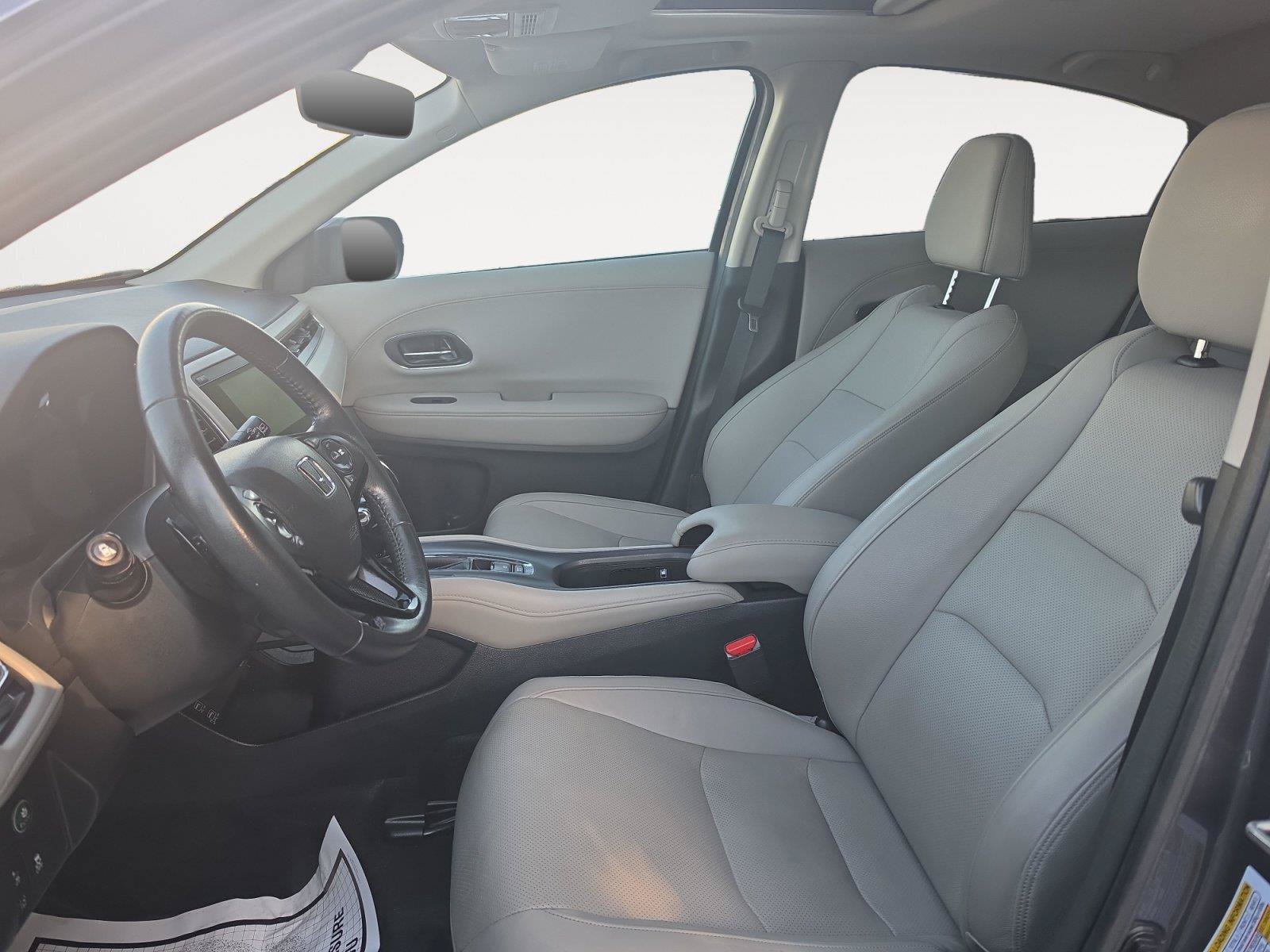Used 2019 Honda HR-V Touring image 10