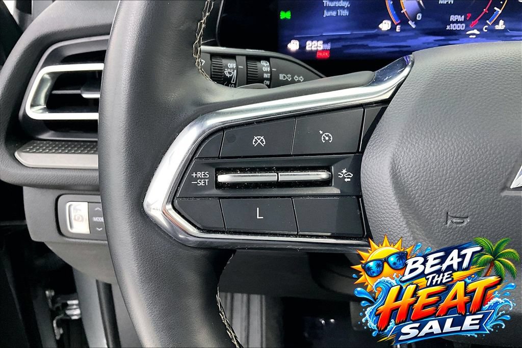 Used 2024 Chevrolet Traverse LT FWD image 23