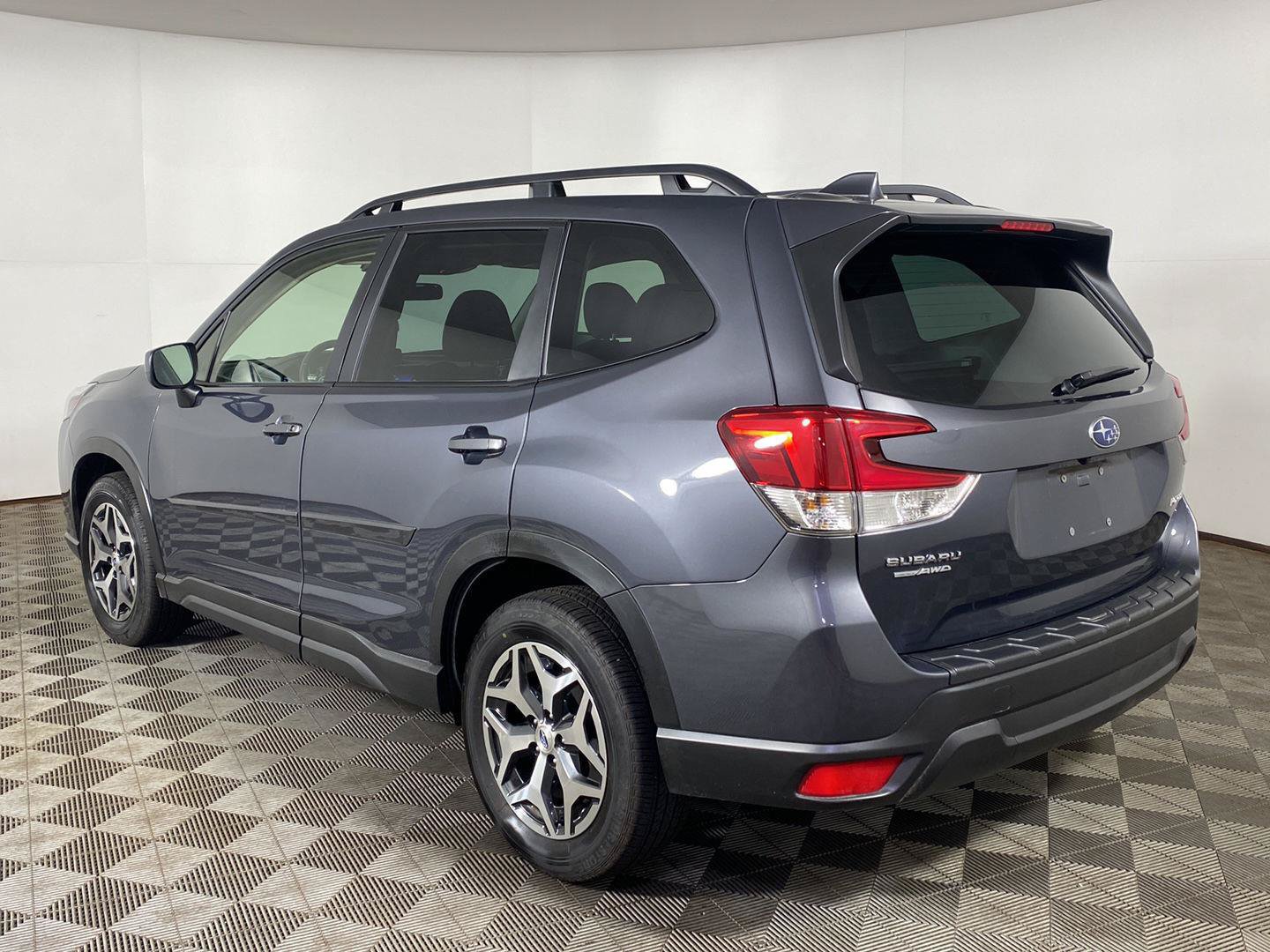 Used 2023 Subaru Forester Premium AWD/4WD image 8