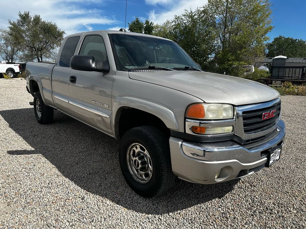 Used 2005 GMC Sierra 2500 SLT w/ Skid Plate Package