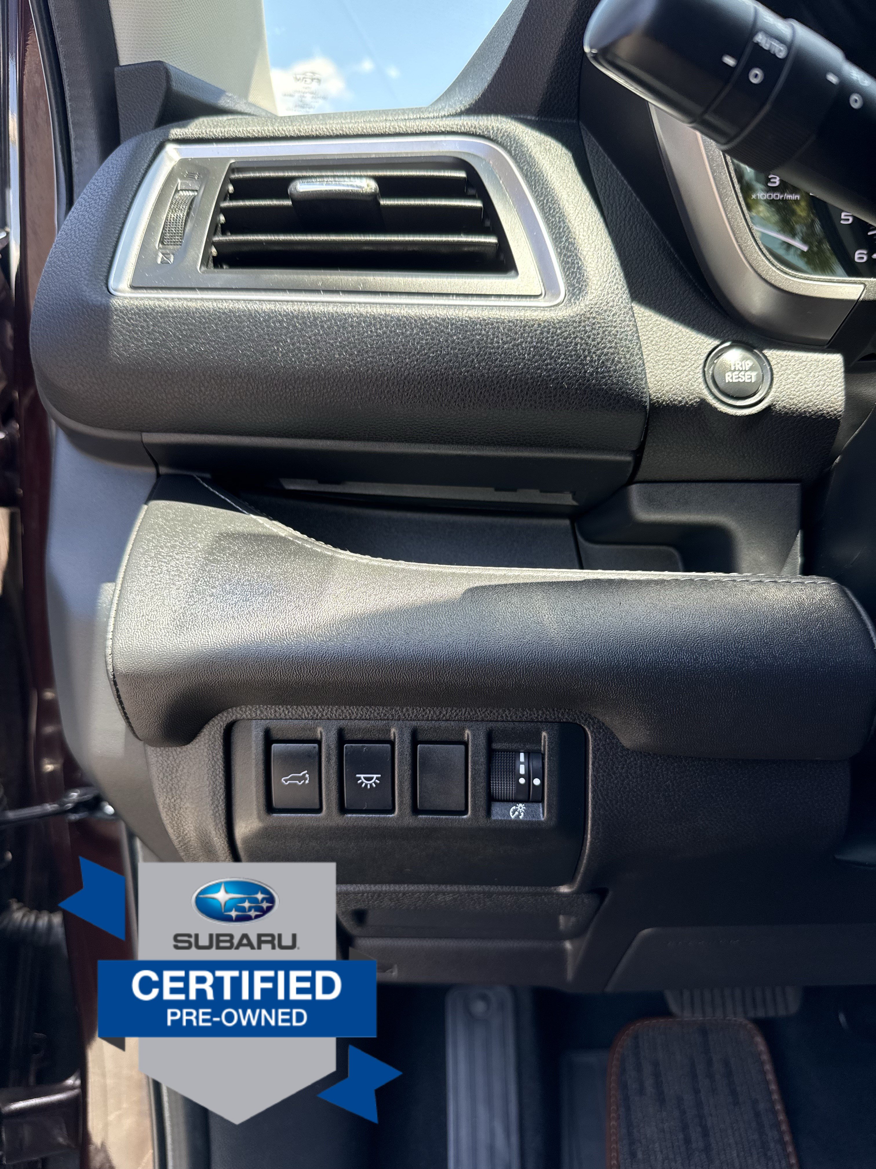 Used 2023 Subaru Ascent Touring AWD/4WD image 29