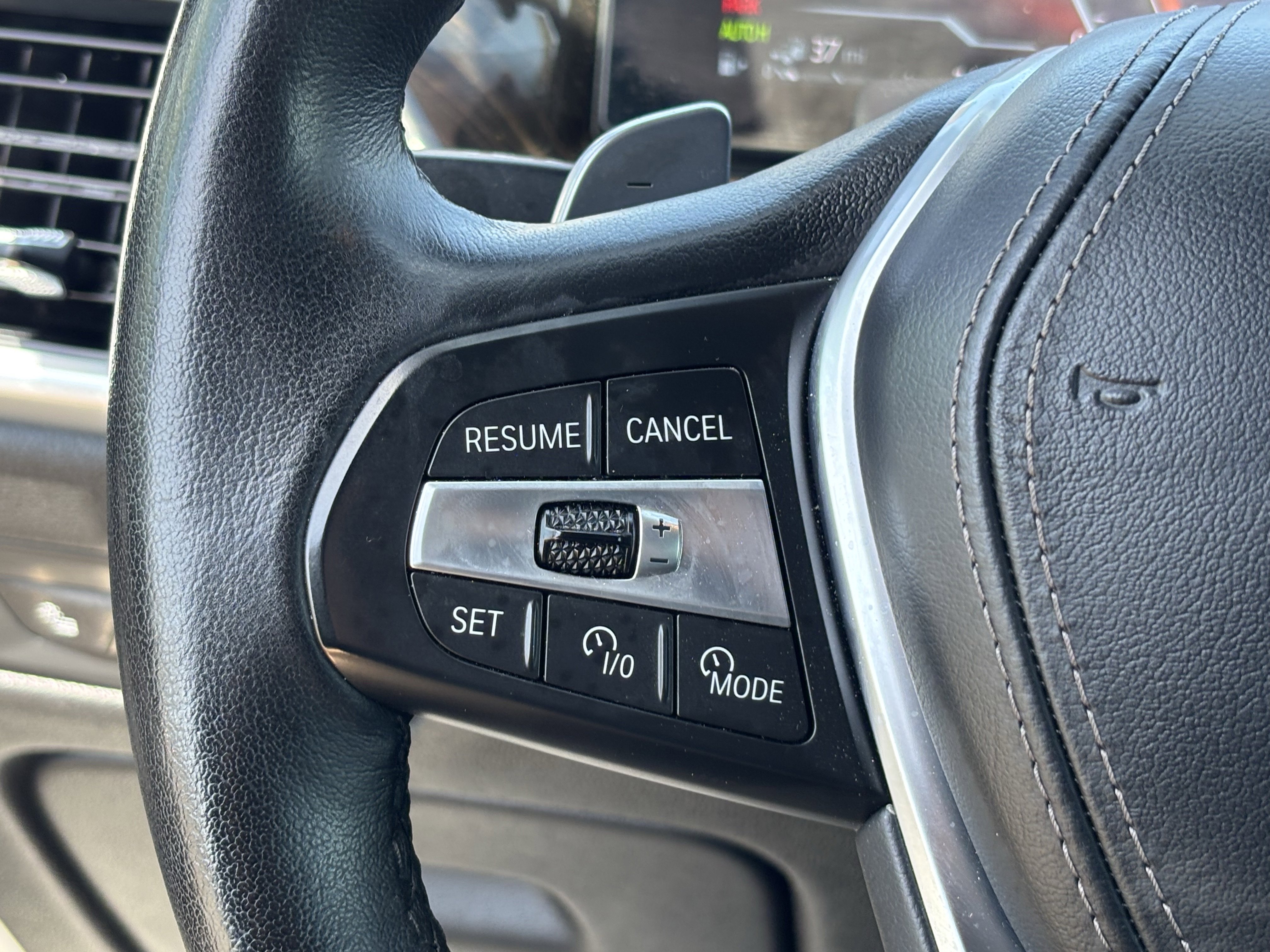 Used 2025 BMW X5 xDrive50e AWD/4WD image 29