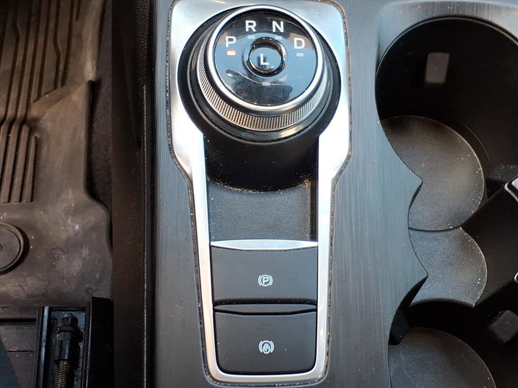 Used 2023 Ford Escape Platinum image 17