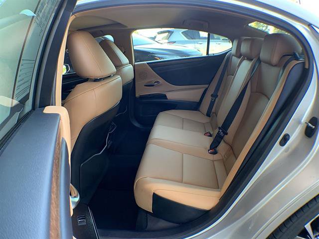 Certified 2025 Lexus ES 350 w/ Premium Package FWD image 23