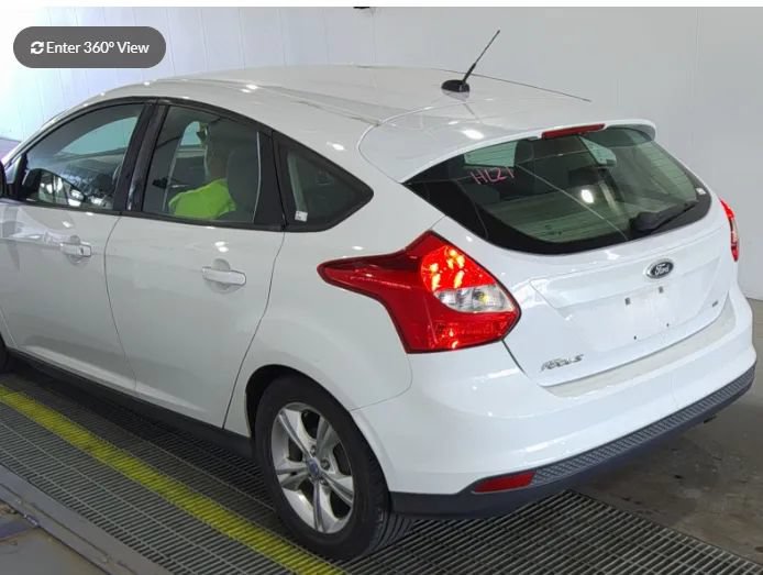 Used 2013 Ford Focus SE FWD image 3