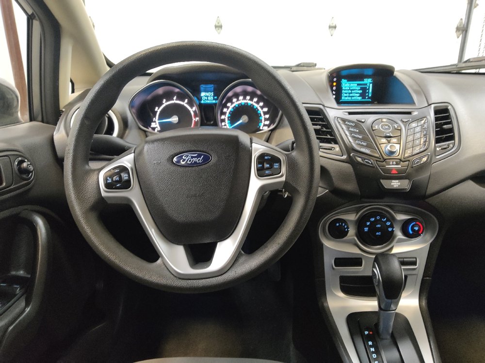 Used 2017 Ford Fiesta SE FWD image 22