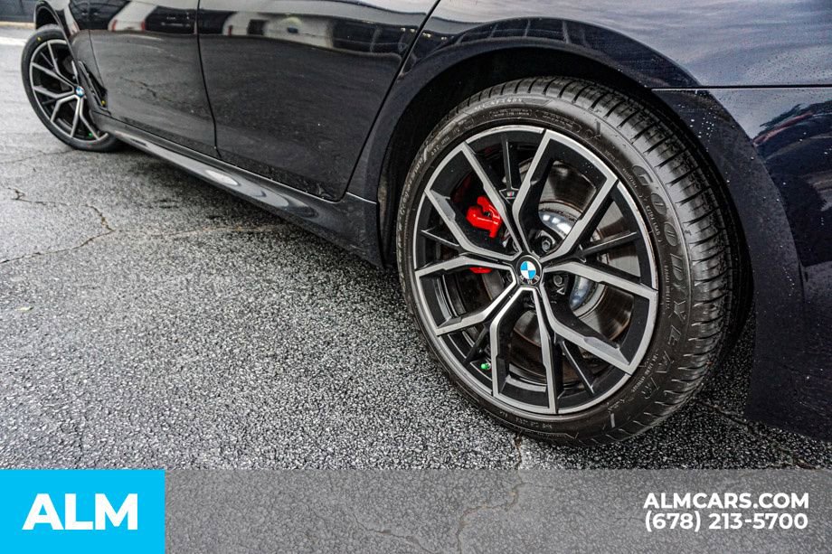 Used 2023 BMW 540i xDrive w/ M Sport Package image 16