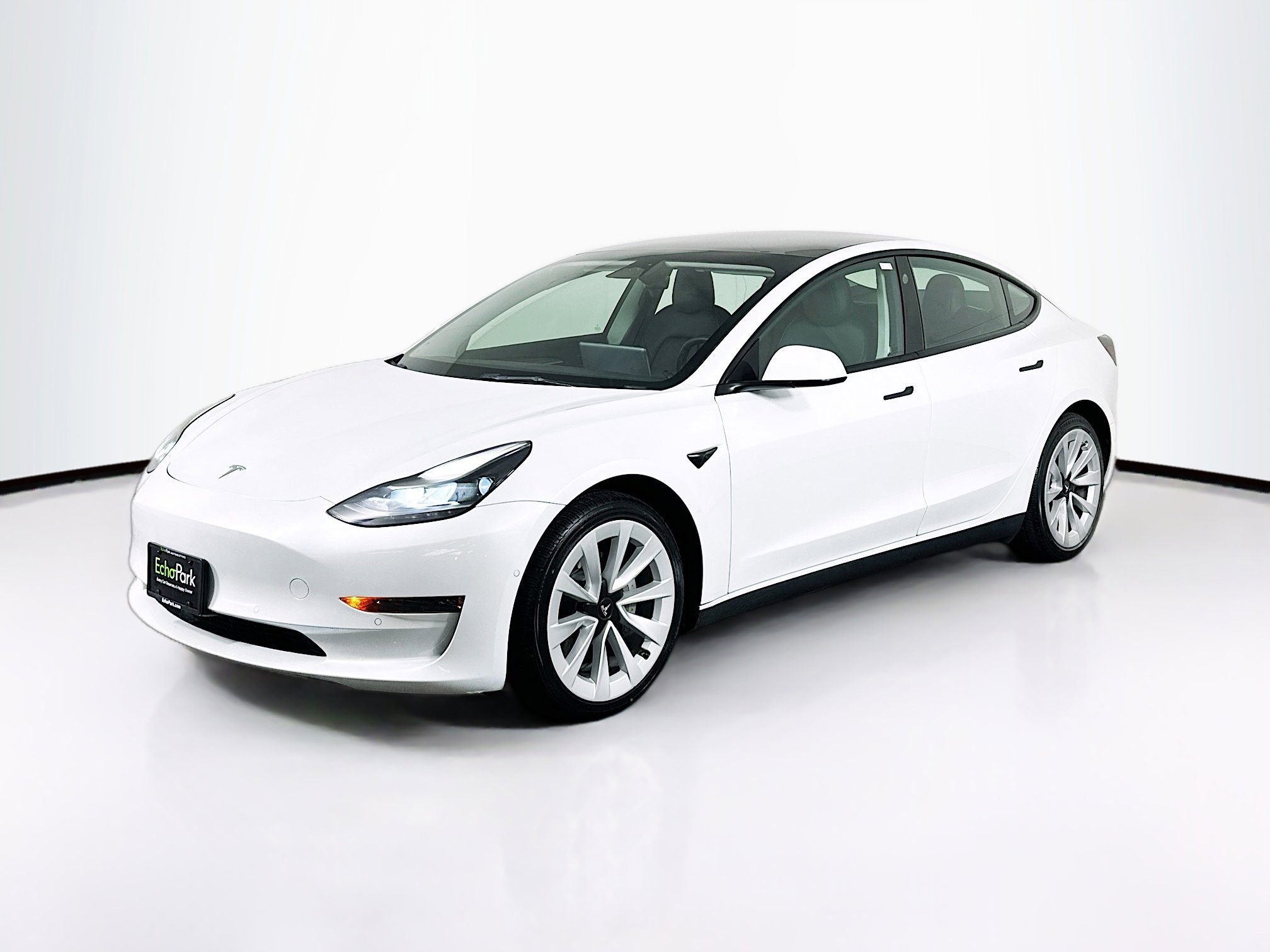 Used 2022 Tesla Model 3 image 3