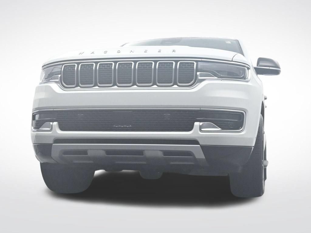 Used 2024 Jeep Wagoneer Series II w/ Flexible Seating Group RWD image 31