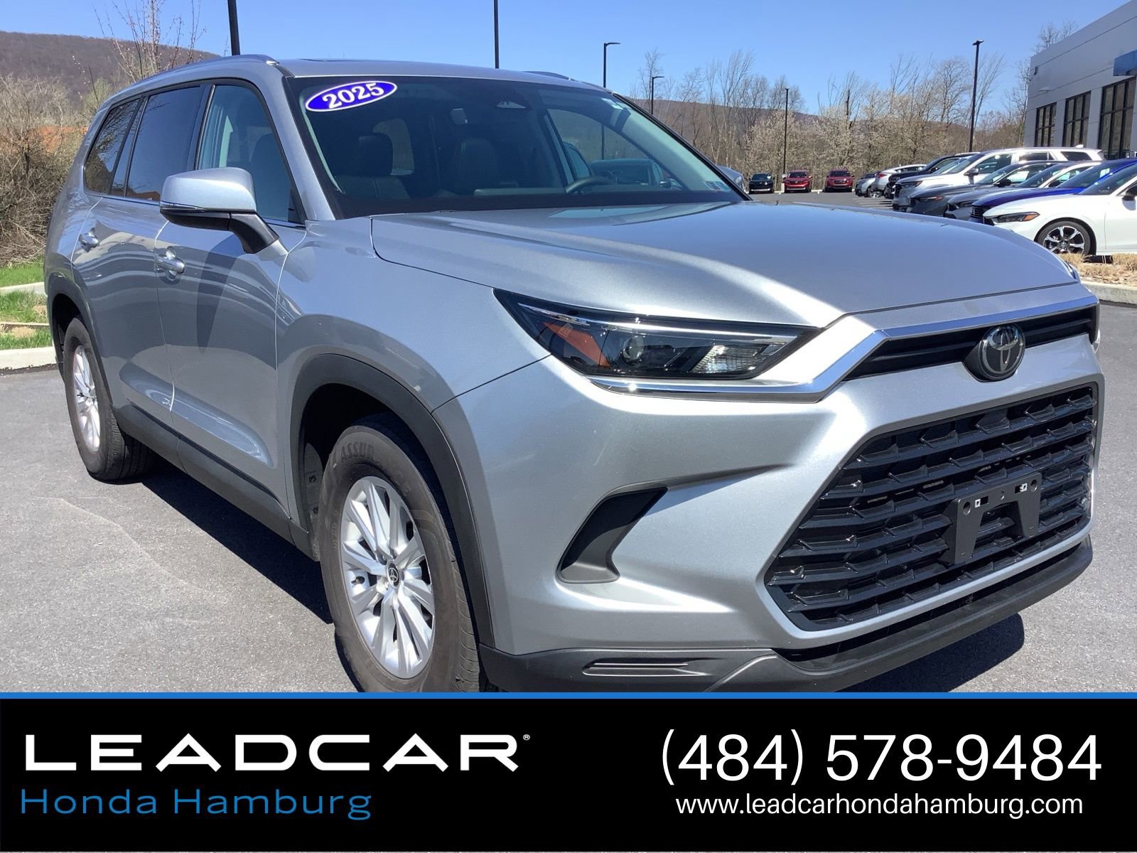 Used 2025 Toyota Grand Highlander AWD image 9