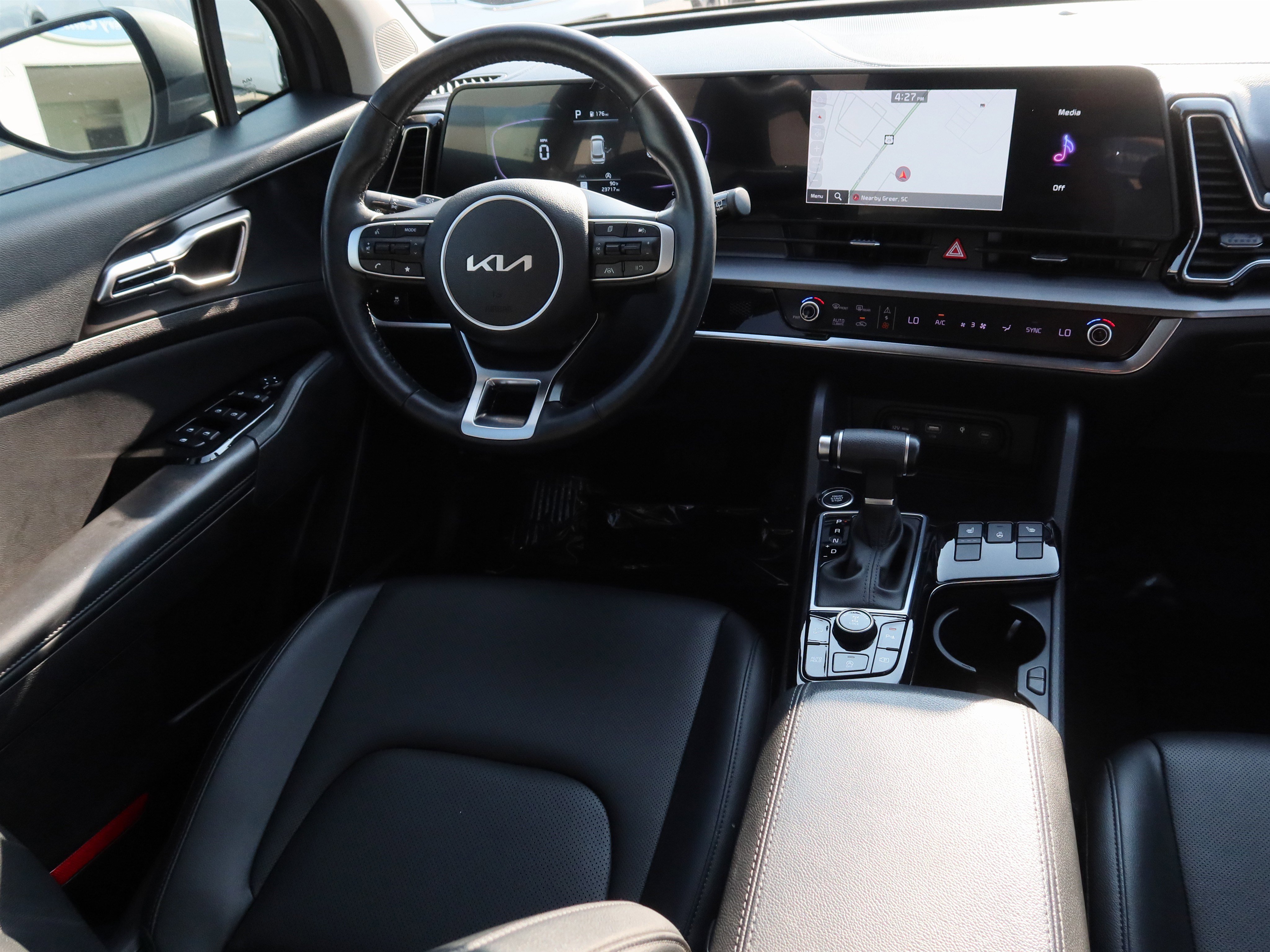 Used 2023 Kia Sportage EX image 14