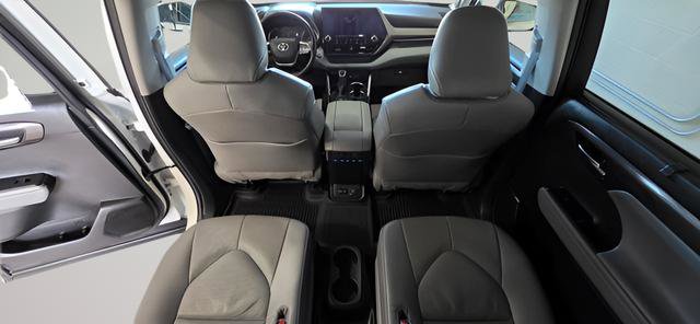 Used 2022 Toyota Highlander Limited AWD/4WD image 27