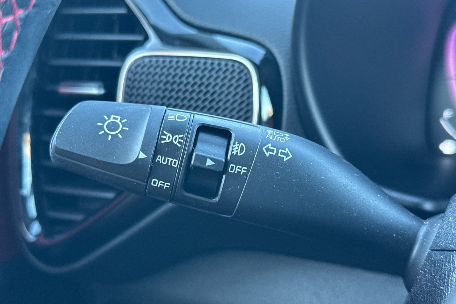 Used 2023 Kia Soul GT-Line w/ GT-Line Technology Package FWD image 35