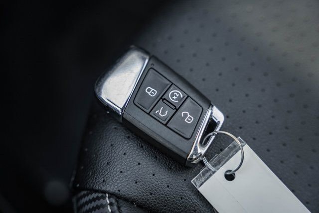 Used 2021 Volkswagen Atlas Cross Sport SEL image 47