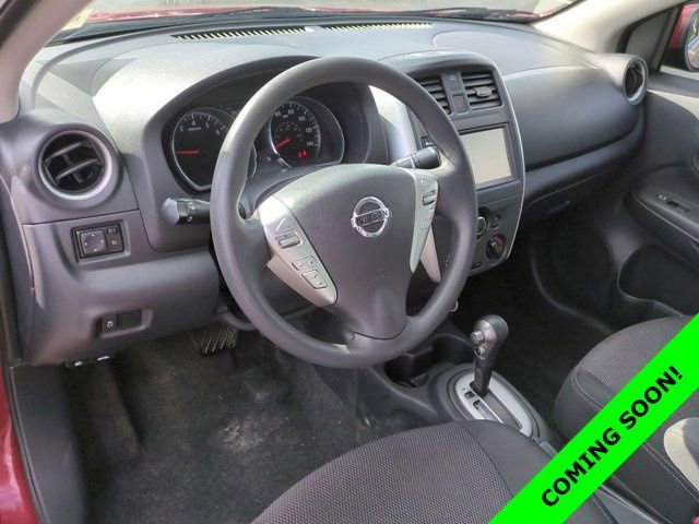 Used 2019 Nissan Versa SV image 9