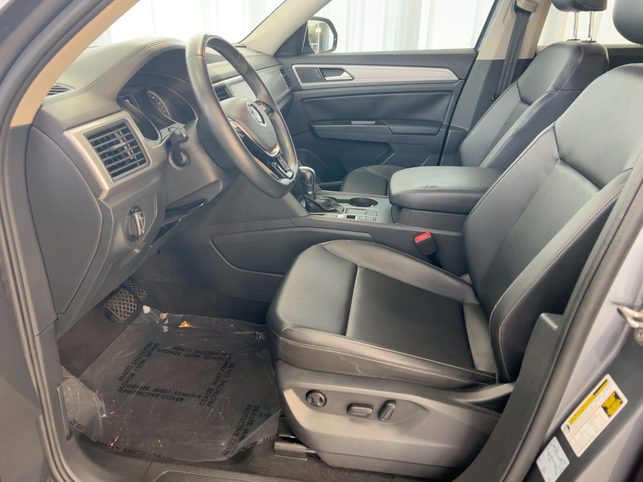 Used 2019 Volkswagen Atlas SE w/ Towing Package image 5