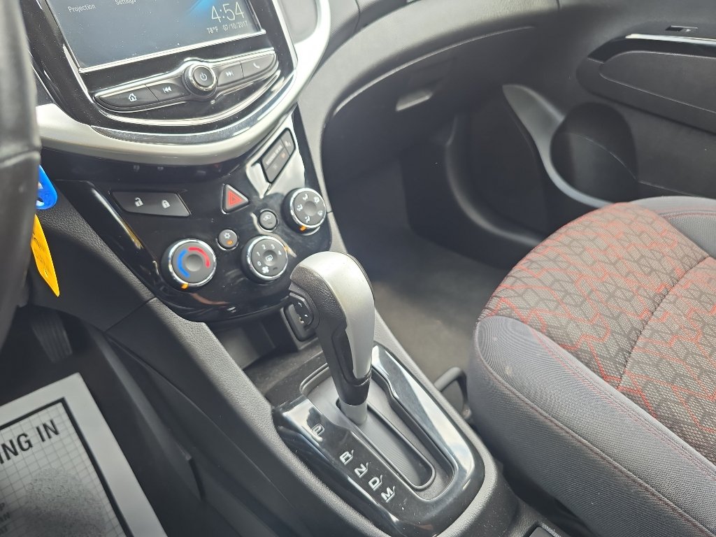 Used 2017 Chevrolet Sonic LT FWD image 22