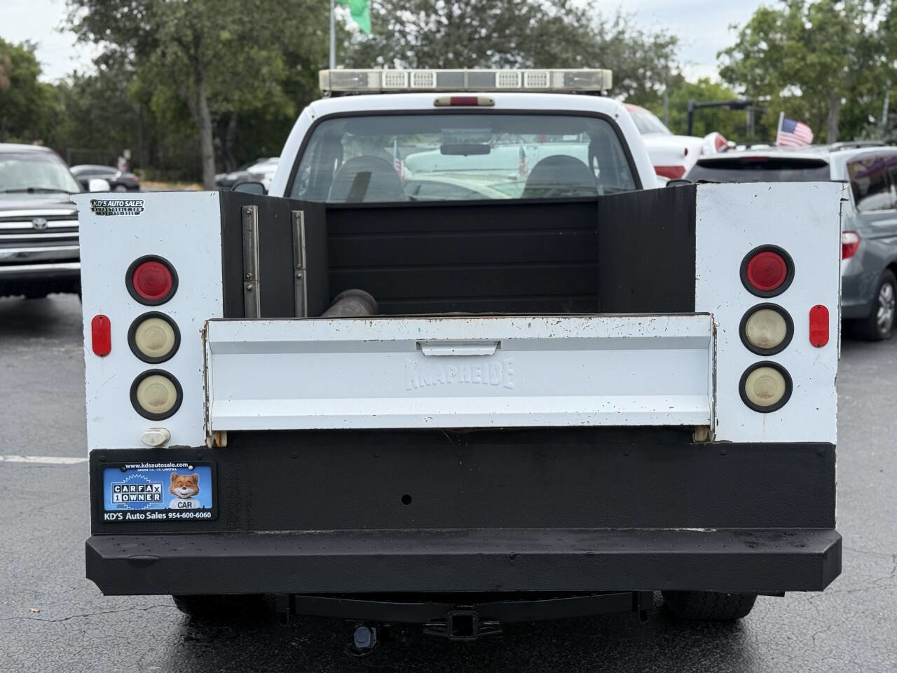 Used 2005 Ford F350 XL image 6