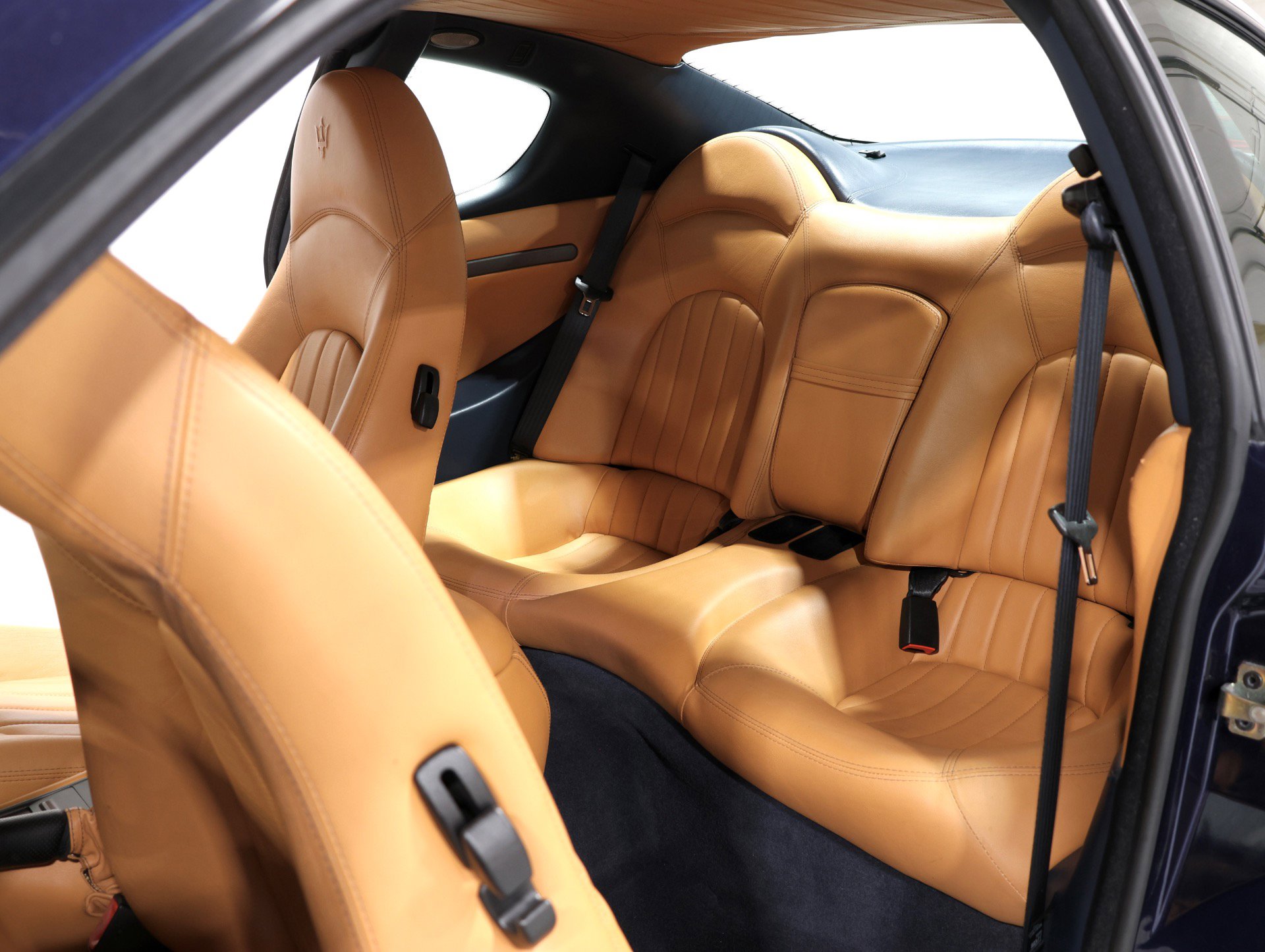 Used 2004 Maserati Coupe image 24