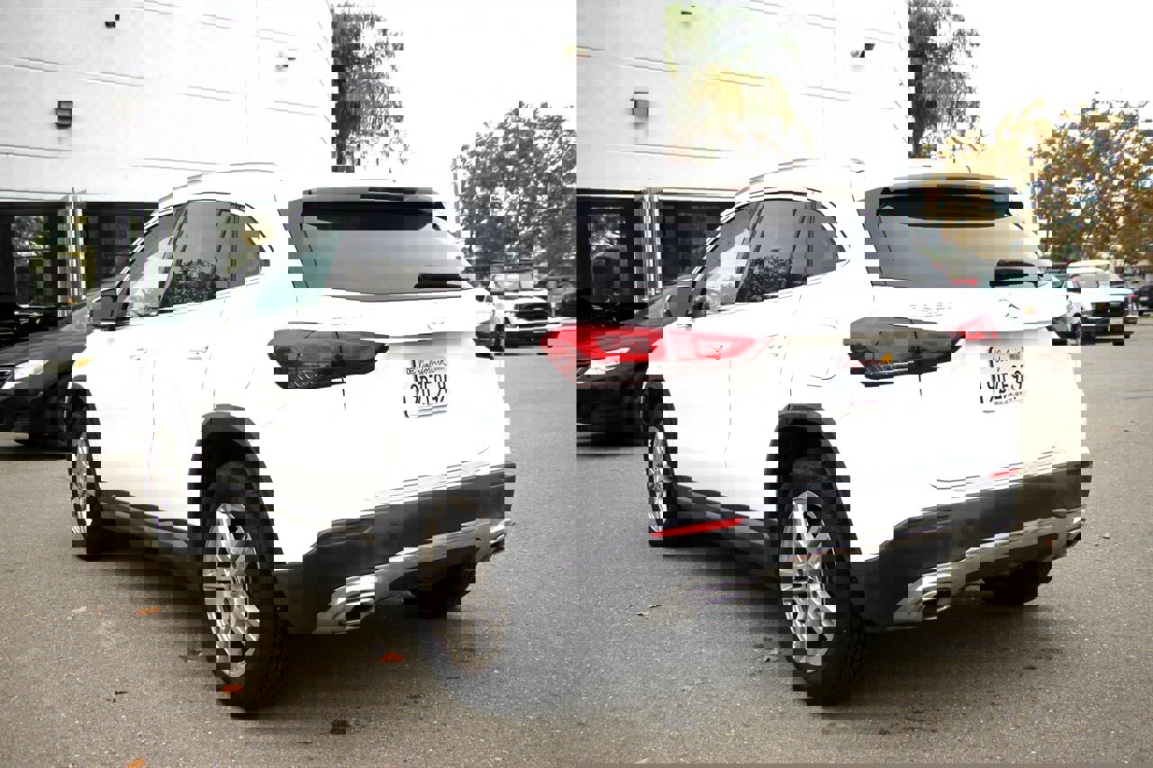 Used 2023 Mercedes-Benz GLA 250 4MATIC image 6