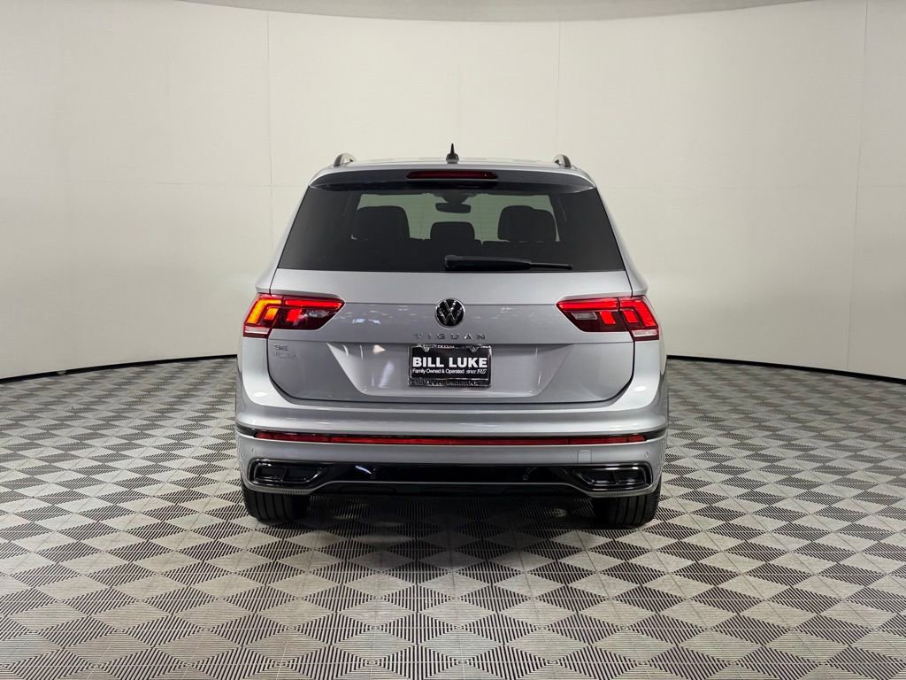 Used 2023 Volkswagen Tiguan SE R-Line FWD image 10
