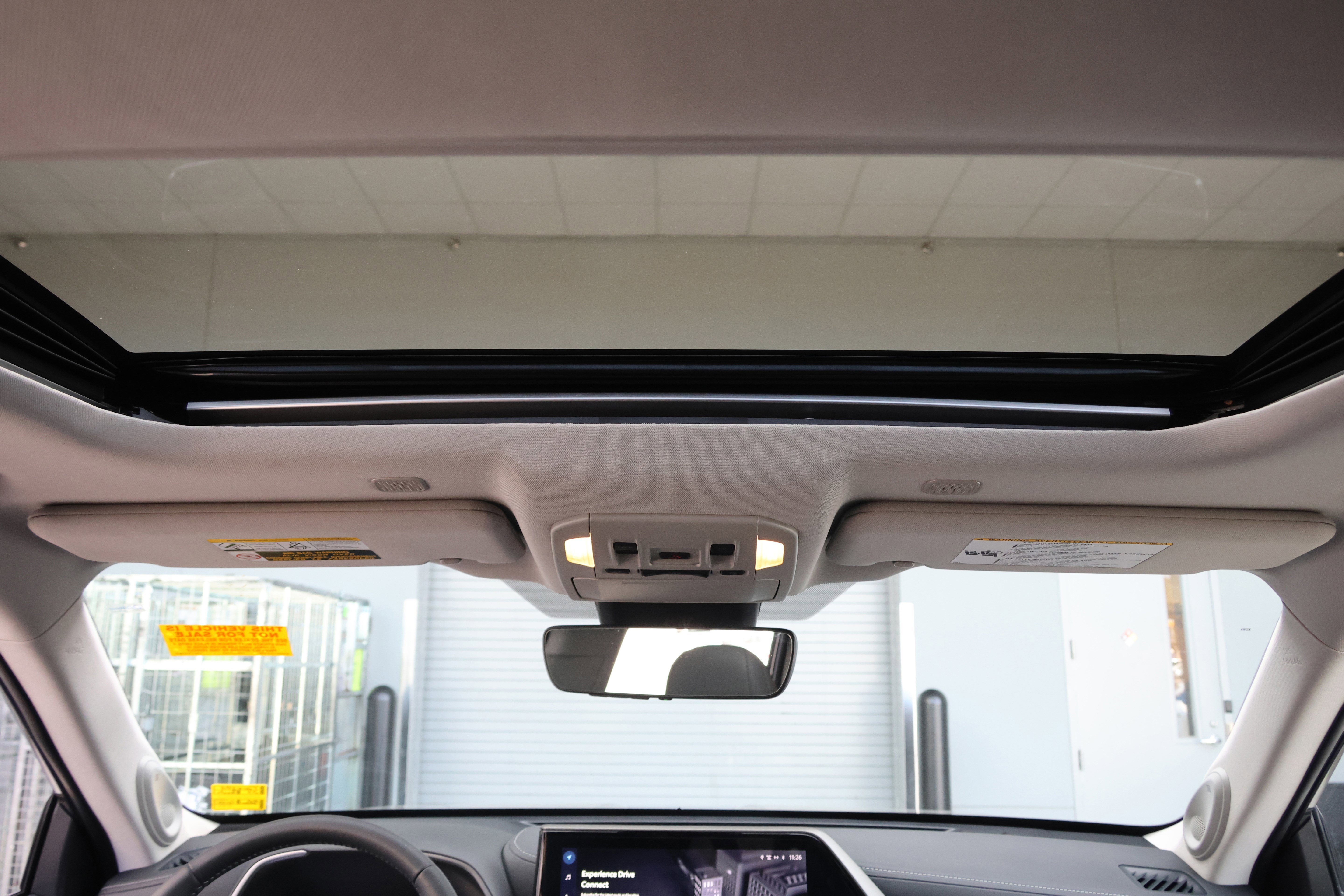 Used 2025 Toyota Highlander Limited image 33