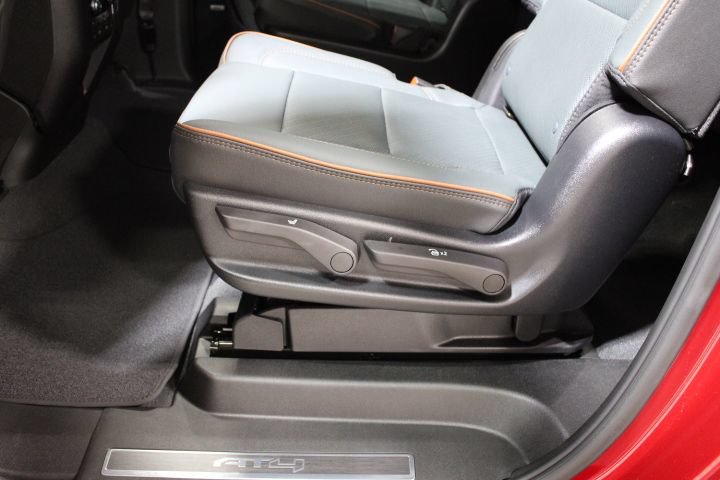 New 2026 GMC Yukon XL AT4 w/ AT4 Premium Plus Package AWD/4WD image 63