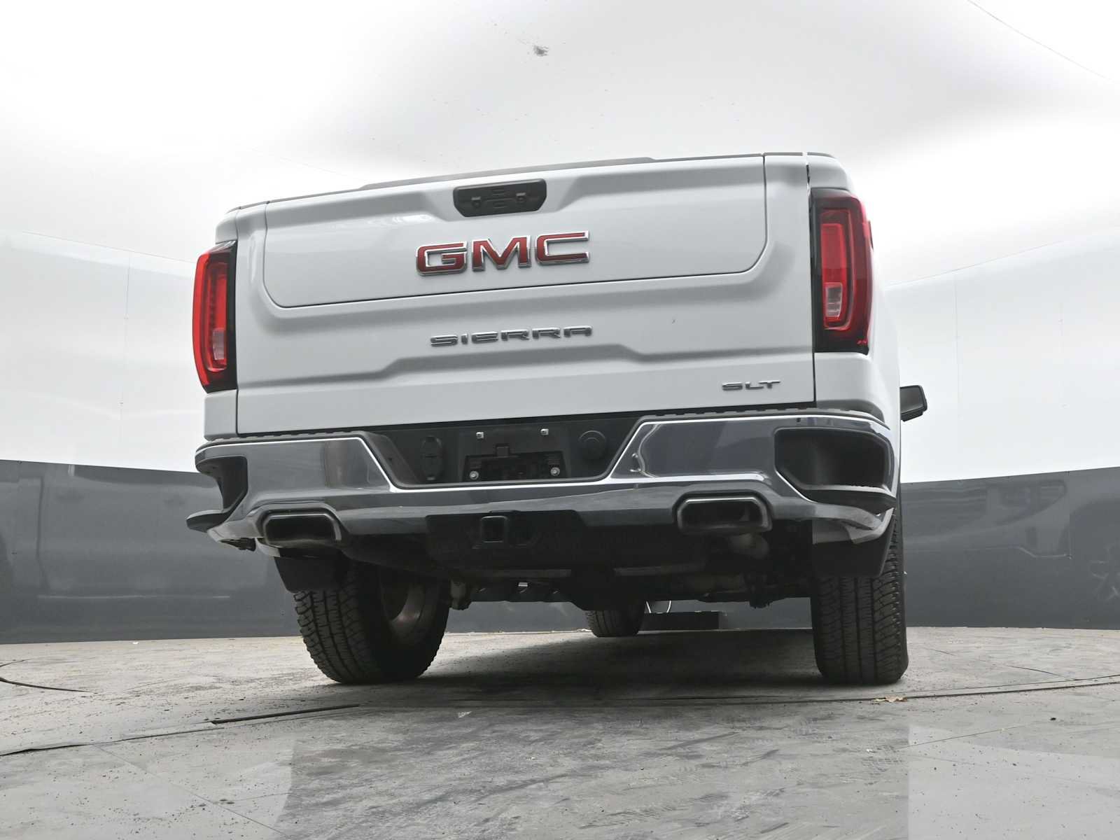 Used 2023 GMC Sierra 1500 SLT w/ SLT Premium Package AWD/4WD image 31