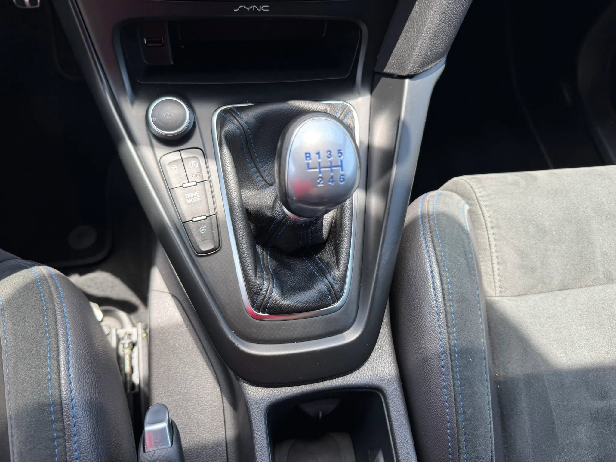 Used 2017 Ford Focus RS AWD/4WD image 44