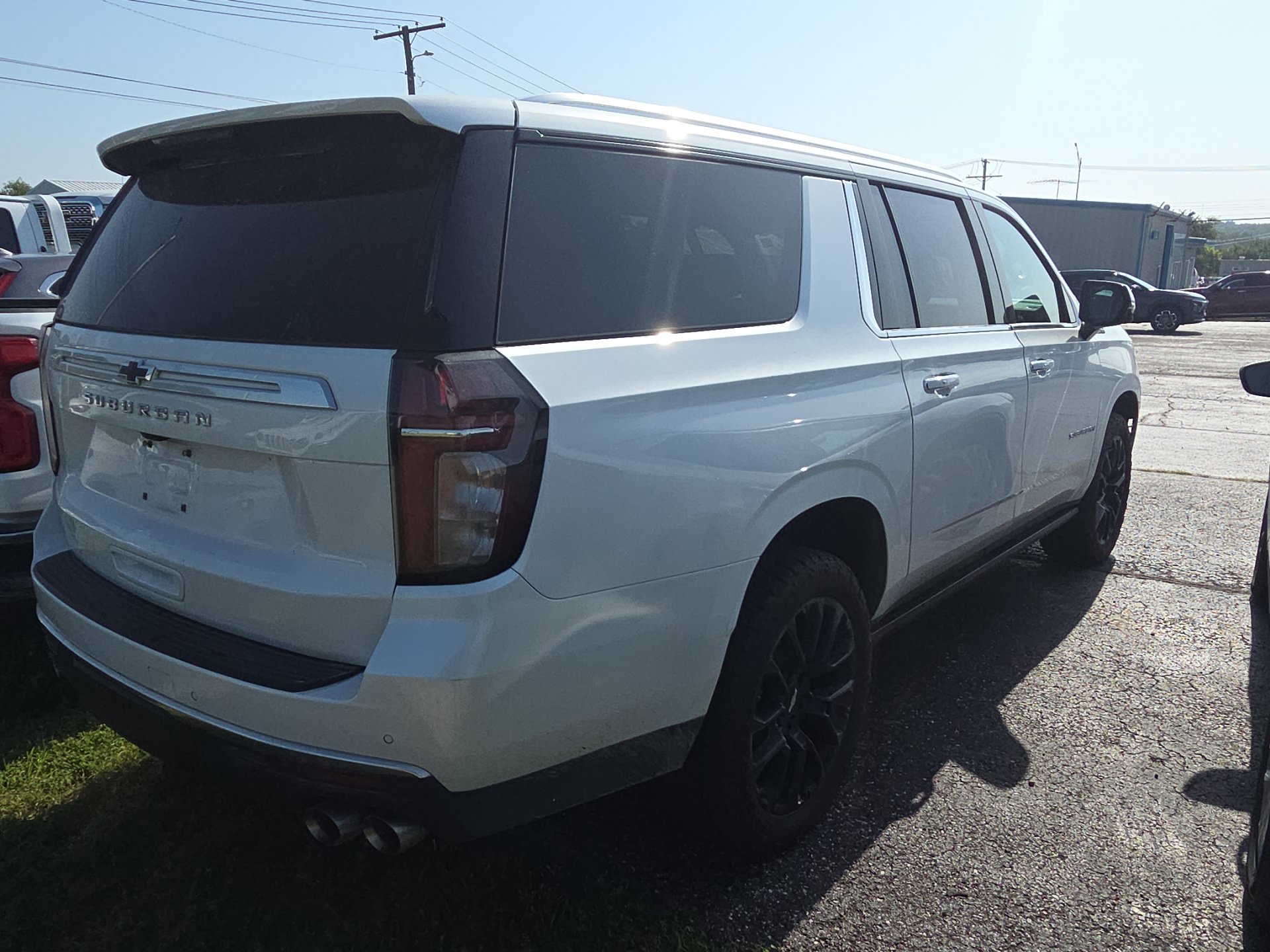 Used 2023 Chevrolet Suburban High Country AWD/4WD image 6