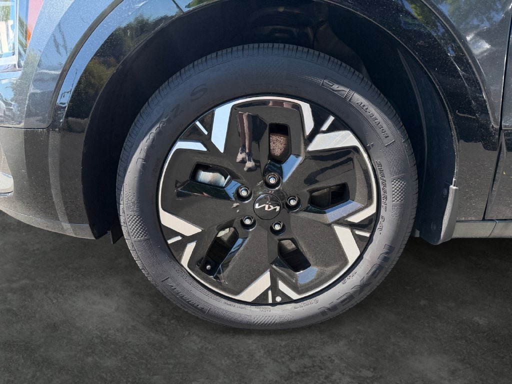Used 2025 Kia Niro Wind FWD image 5