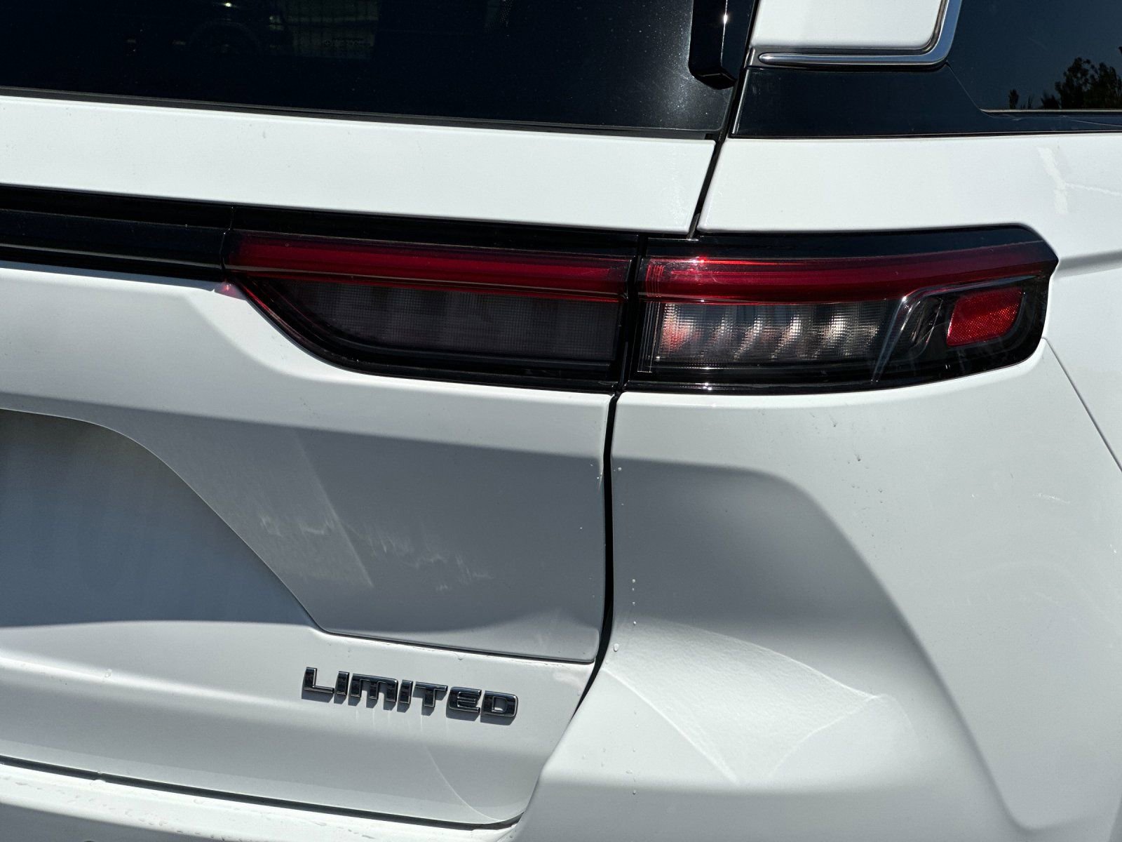 Used 2023 Jeep Grand Cherokee Limited w/ Trailer Tow Prep Group (B) image 25