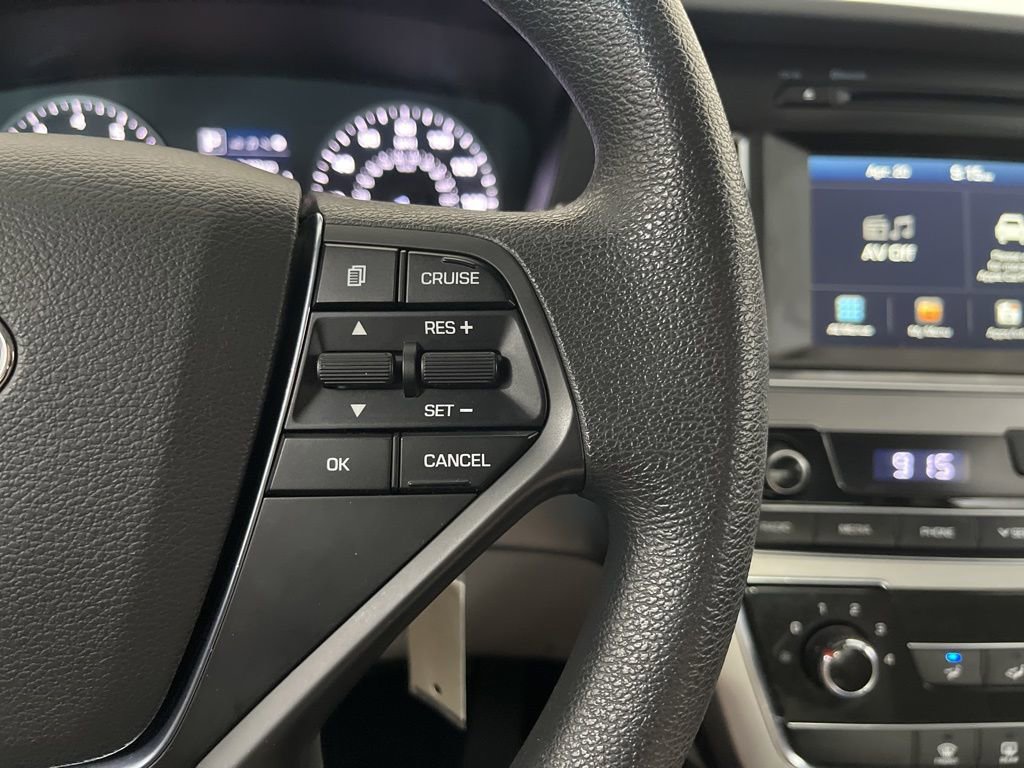 Used 2017 Hyundai Sonata SE w/ Cargo Package FWD image 57