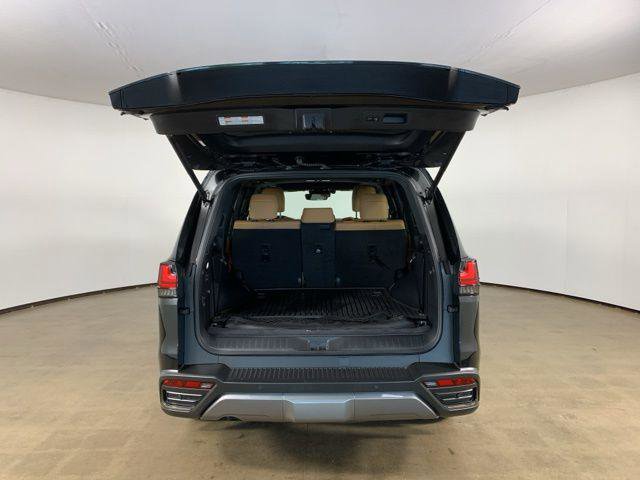 Certified 2025 Lexus LX 600 4WD w/ Interior Upgrade Package image 12