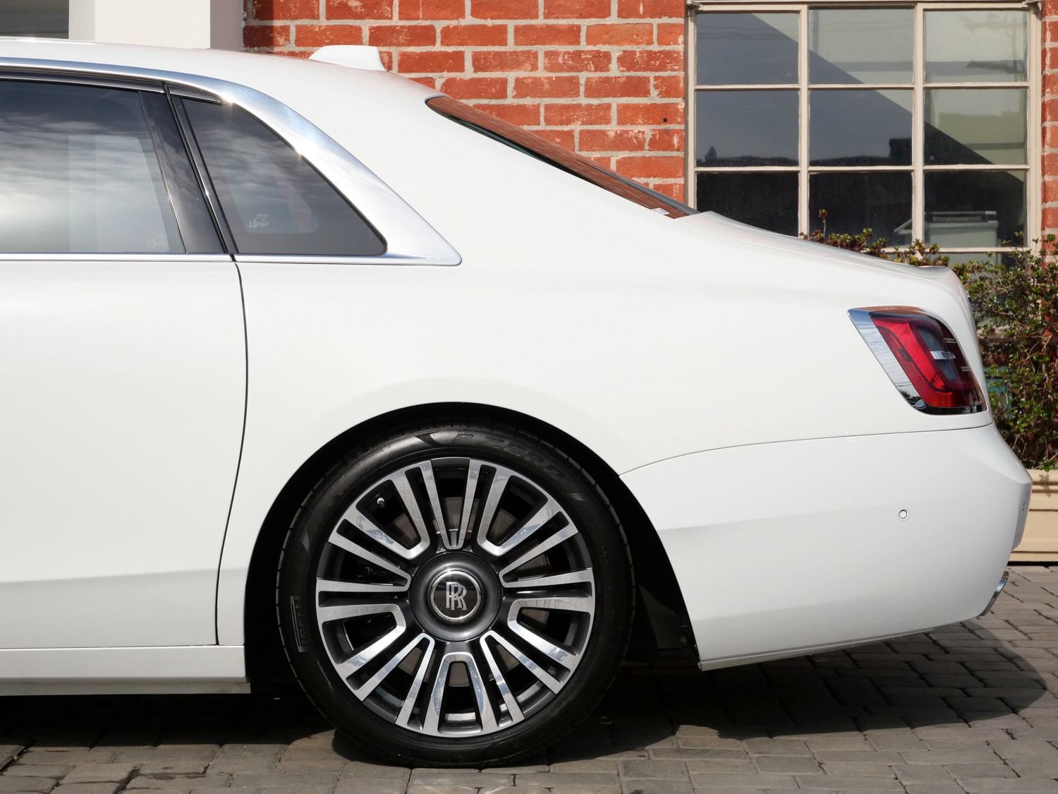 Certified 2021 Rolls-Royce Ghost AWD/4WD image 38