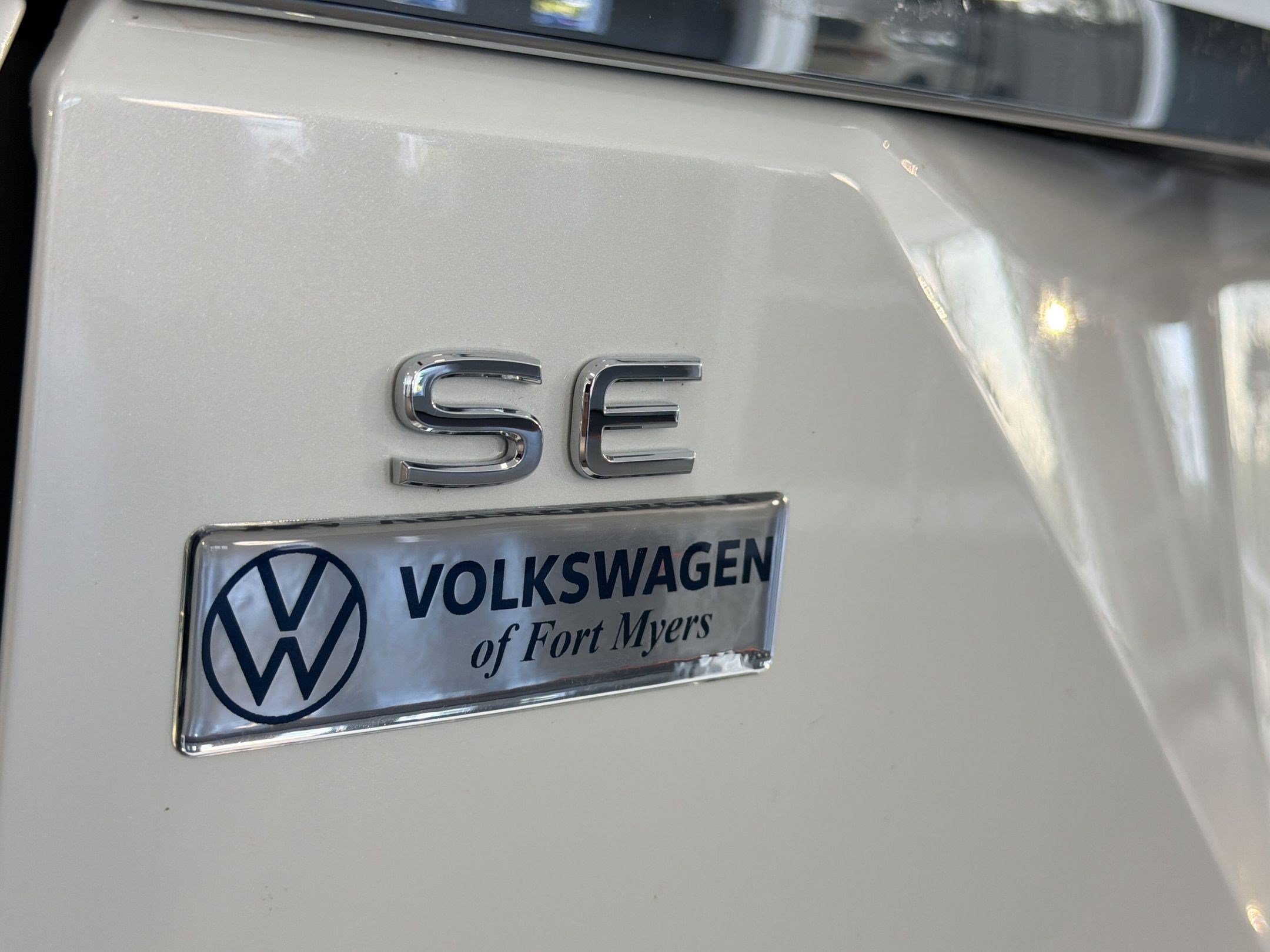 New 2026 Volkswagen Atlas SE FWD image 36