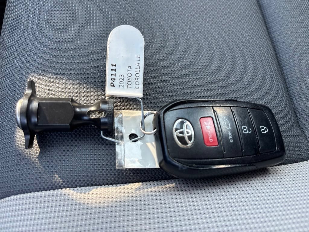 Used 2023 Toyota Corolla LE FWD image 31