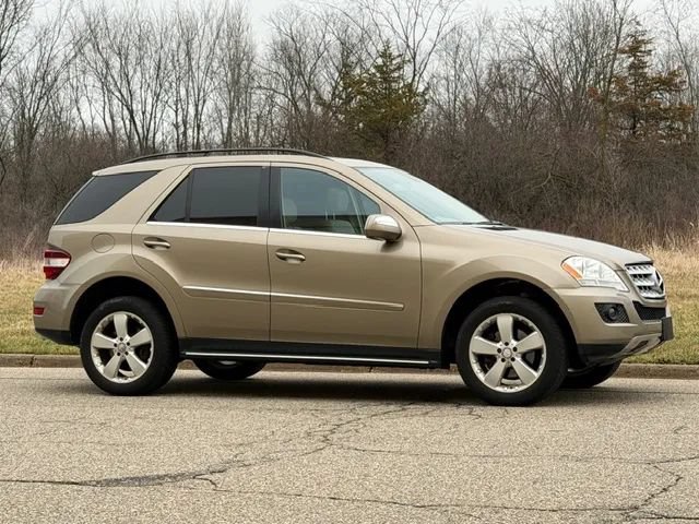 Used 2010 Mercedes-Benz ML 350 4MATIC image 39