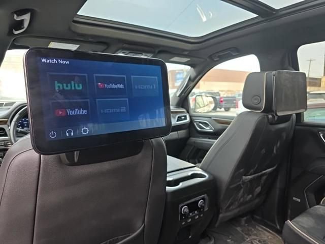 Used 2023 Chevrolet Suburban Premier w/ Advanced Technology Package image 7