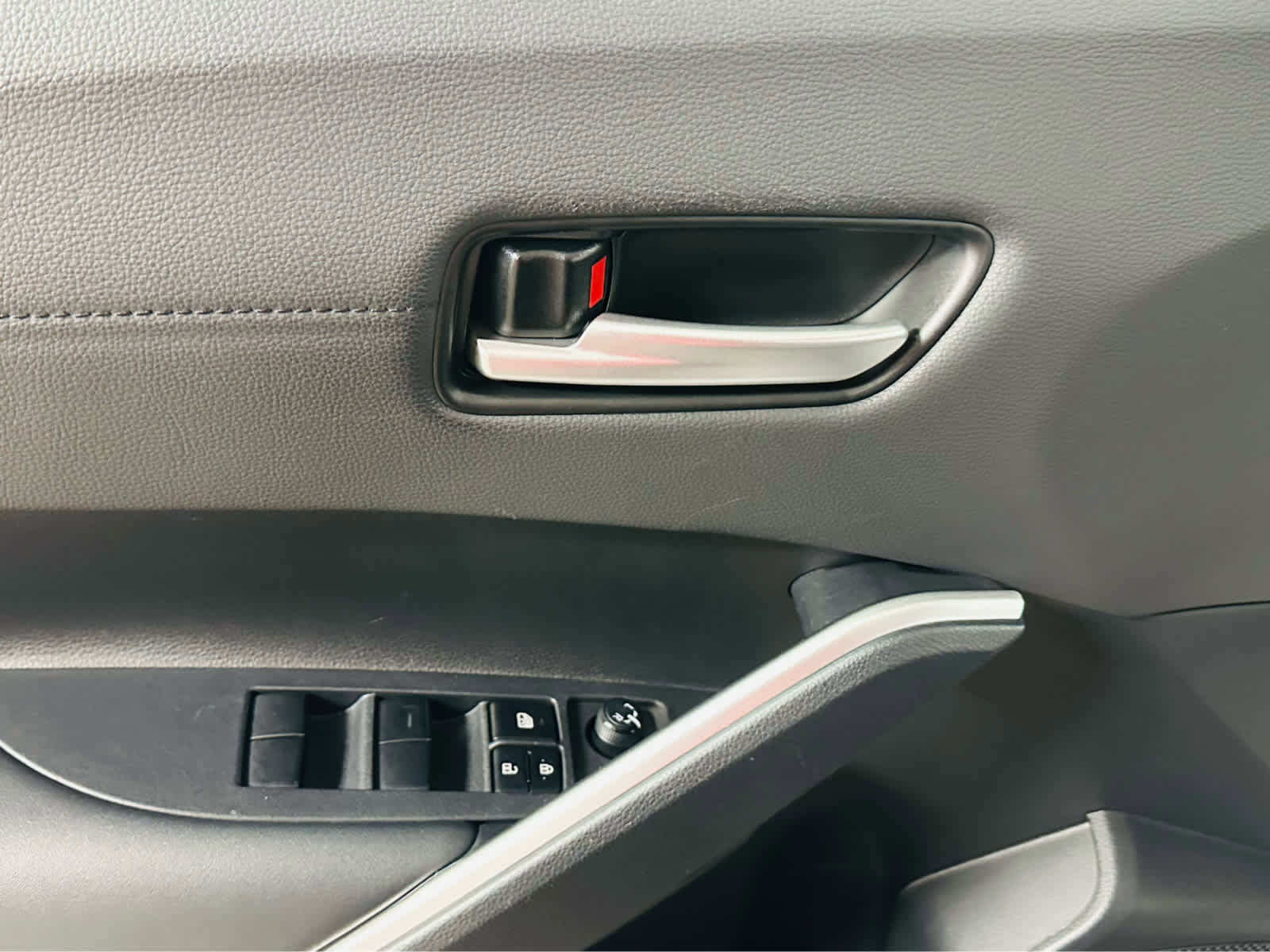 Certified 2023 Toyota Corolla Cross XLE w/ Convenience Package image 22