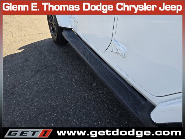 Used 2023 Jeep Wrangler Sahara w/ Cold Weather Group image 13