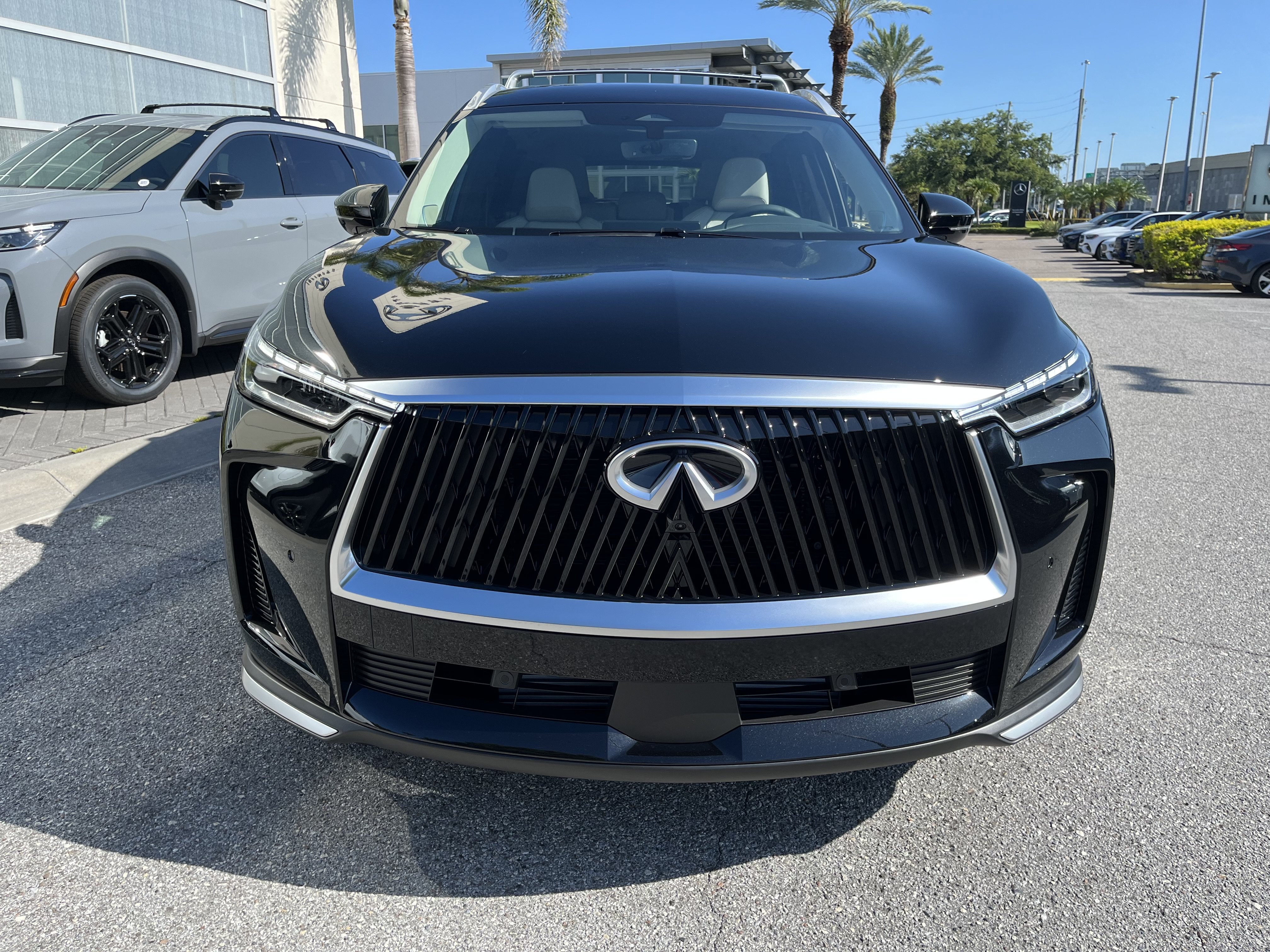 New 2027 INFINITI QX60 Luxe w/ Cargo Package FWD image 9