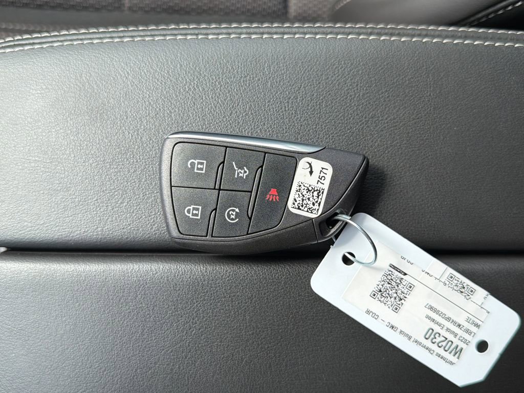 Used 2023 Buick Envision Preferred w/ Sport Touring Package AWD/4WD image 31