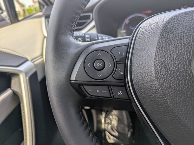 Used 2025 Toyota RAV4 Limited w/ Advanced Technology Package image 27