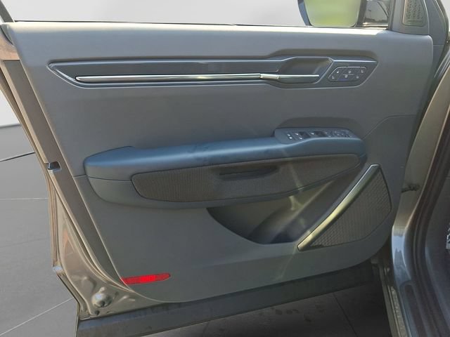 Used 2024 Kia EV9 GT-Line AWD/4WD image 14