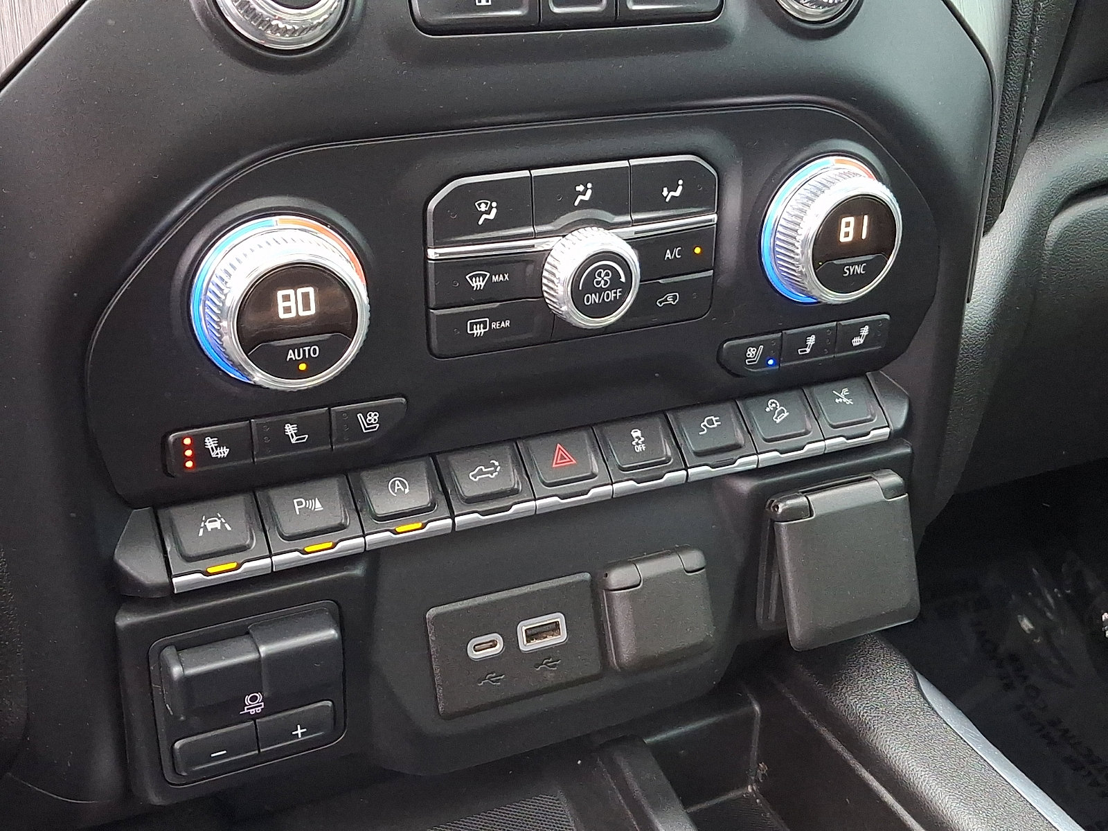 Used 2019 GMC Sierra 1500 Denali w/ Denali Ultimate Package AWD/4WD image 16