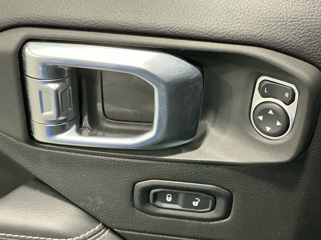 Used 2022 Jeep Wrangler Unlimited Sahara image 51