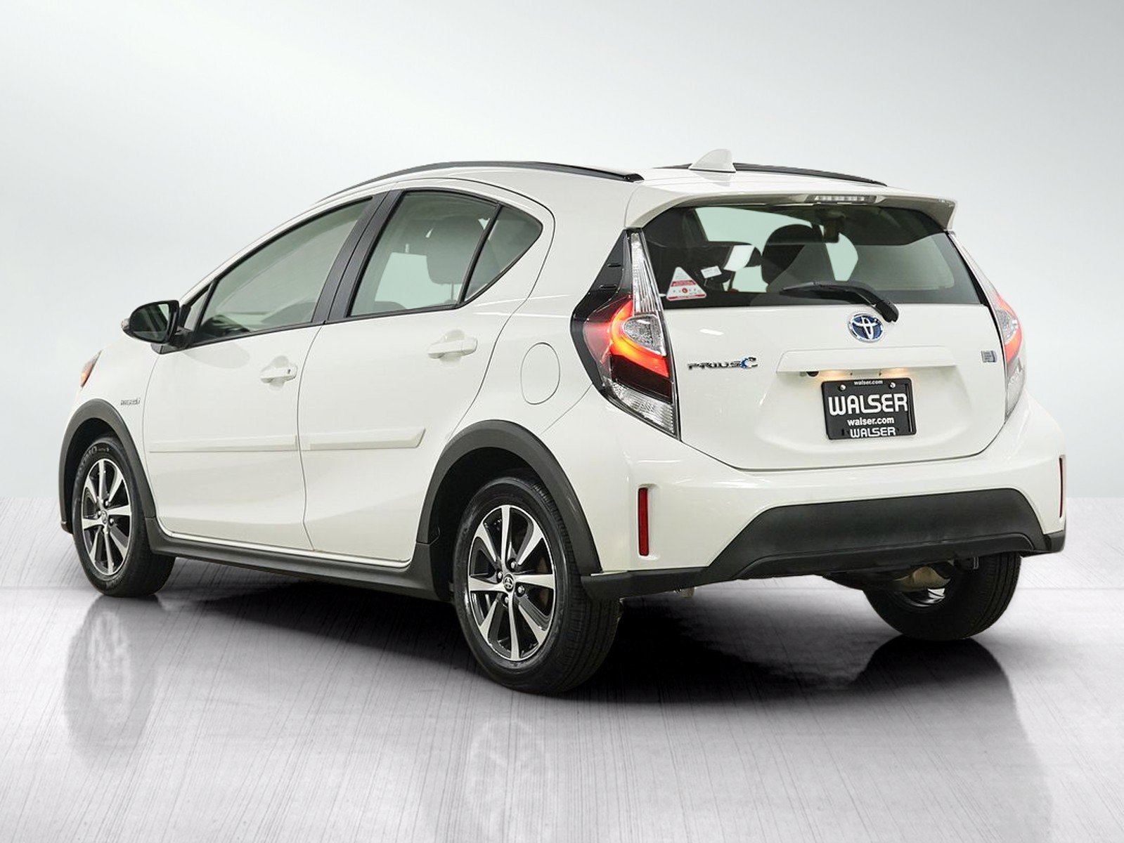 Used 2018 Toyota Prius C Two w/ Carpet Mat Package FWD image 3